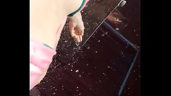 Preview 3 of Eaing Gril - La necesitaba?Ducha juntos o miedo ? ??#Verano #bikini #bikinirosa #duchaalairelibre #chicas #soytuprincesa ....
