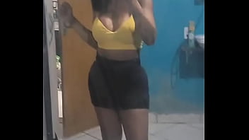 Preview 2 of Download Kalna - Alguem pra limpa essa espelho pra mim