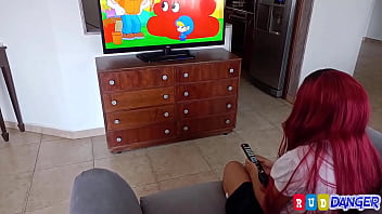 Preview 1 of Download Mia Khalifa Mp4 Videos - Sexy Shobrina sumisa deja que la penetren y destrocen su co&ntilde_o humedo con la polla de tio pervertido que le da un regalo a cambio de su culo