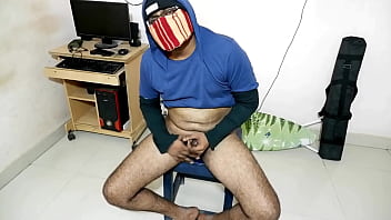Preview 3 of Hq Tv - Knee down full masturbate a cock and porn watching