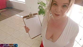 Preview 1 of Full Bokap Mia Khalifa - Cheerleader collects deposits in the neighborhood for her candy