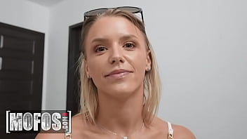 Preview 1 of Year Lod - Danny Steele Watches Evelyn Payne Sunbathing And Finds Out They Are Both Single And Ready To Be Fucked - MOFOS