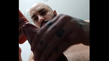 Preview 1 of Raylene Best Fuck - Chico verg&oacute_n se saca litros de semen de la verga enorme que tiene