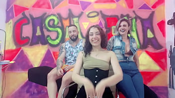 Preview 2 of Big Breasts X M - Amiguinha venho fazer um podcast com casal dna e acabou recebendo pica dos dois