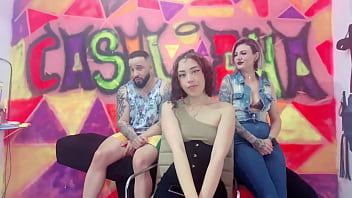 Preview 4 of Big Breasts X M - Amiguinha venho fazer um podcast com casal dna e acabou recebendo pica dos dois