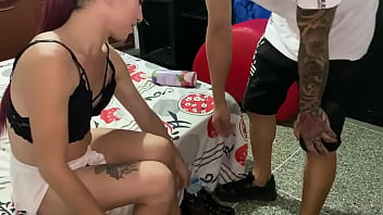 Preview 1 of Xxx Gratri - MI CLIENTA SALIO UNA CHICA CON PENE.