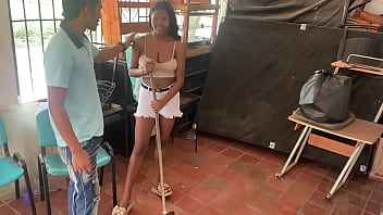 Preview 1 of Forced Raped Front Husband - juego con mi hermanastra mientras ella hace su trabajo.