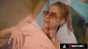 Preview 1 of 13 Se 15 Sal Tak Garl - 21 SEXTURY - Gorgeous Alyssa Bounty Gets In Mouth Filled With Cum After Hot Anal Sex
