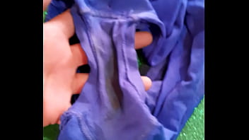 Preview 4 of Son Attack Mom When Sleep - Boxer azul con rojo