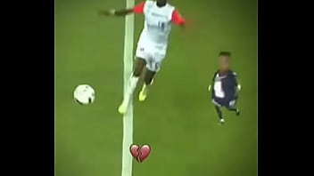 Preview 2 of Www Extremely Forcefucking - Neymar botando pra fuder