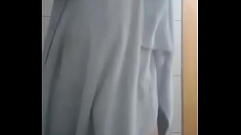 Preview 1 of Brazzets Sex Teebs - Me toco la verga despu&eacute_s de la ducha