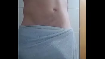 Preview 4 of Brazzets Sex Teebs - Me toco la verga despu&eacute_s de la ducha