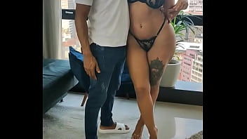 Preview 4 of Brazzers Handjob Compilation - Se preparando para o job