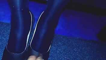 Preview 1 of Tamil Nalla Pundai Video - Despu&eacute_s de llegar de la oficina mi esposo me quita las zapatillas de puta me besa y da un masaje en mis pies,  me exista tanto que termin&oacute_ por sacarle la verga y frotar mis pies eyacula