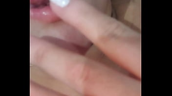 Preview 3 of Granny Chzheck - Novinha provocando parte2