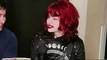 Preview 1 of Hally Michael - Safadeza Rola Solta entre Broxa e Trans