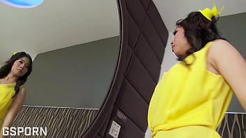 Preview 1 of Jeans Pant Wali Ladki Ki Chudai - Hot asian hairy pussy 18 yo gilr is mastubating on the bed