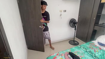 Preview 1 of Janda Sunyi - Mi hermanastra embarazada me sorprende jugando con su ropa interior y me pide que la folle a cambio de no contar nada.