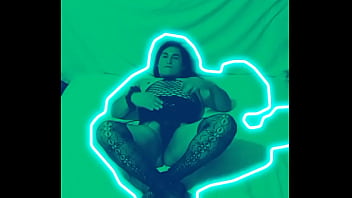 Preview 4 of Teen So Hot - Pamelitha travesti de closet
