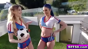 Preview 2 of Sara Xxx - Scoring For Captain1.mp4