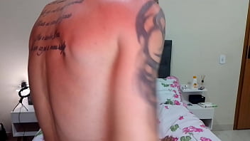 Preview 1 of Hot Babe Fingers Her - Foda gostosa com a novinha de Sta Cruz making off.