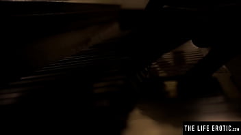 Preview 1 of Hindi Parn Video Hd - Watch this sexy teen beauty masturbating as she plays the piano