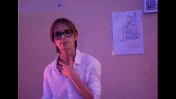 Preview 3 of Evli Ensest - Samuel rentre chez lui et trouve sa meuf se masturber. Il d&eacute_cide alors de la d&eacute_fourailler