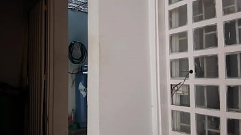 Preview 2 of Www Assam Sex Kahani Coom - en lo que mi madrastra se ocupa haciendo el aseo en la casa yo me quedo observando su gran culo y empiezo a tocarme