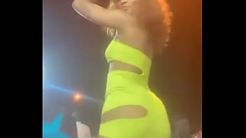 Preview 2 of Olivia Das - Twerk