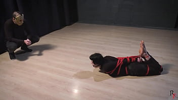 Preview 4 of Rape Smaler Grl - Bondage session with Vesna - Red ropes,  strappado,  hogtie