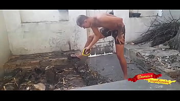 Preview 1 of Kitchen Main Sex Mom - Gordinha safada traindo o marido com o faz tudo do Bairro