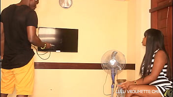 Preview 2 of High Rating - POV the handyman technician with his client in an unprecedented fuck during the repair of the TV on Lulu vroumette cmr