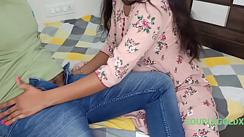 Preview 2 of Nappi Very Hars Sex - कोमल के पति देश से बाहर रहते हैं कोमल के लिए प्ले बॉय भेजा कोमल के पति देश से बाहर रहते हैं कोमल के लिए प्ले बॉय भेजा