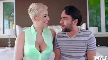 Preview 2 of Milf Steep Mom - Sentimental Stepmom Snatch0.mp4