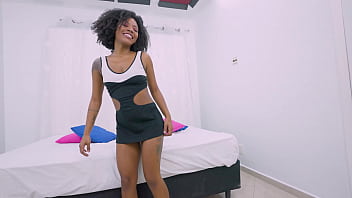 Preview 1 of Prono Xxxvideo - ESSE NEG&Atilde_O GOSTOSO ME FODEU E BOTOU PRA REBOLAR