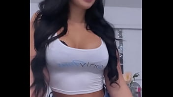 Preview 1 of Ber Elbideo - Going live today on my FREE of page doing some questions and answers followed by a toy show on my vip page check the bio _...