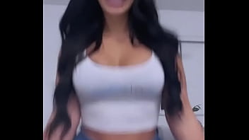 Preview 4 of Ber Elbideo - Going live today on my FREE of page doing some questions and answers followed by a toy show on my vip page check the bio _...