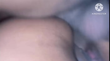 Preview 2 of Sexvideo Xxc - CASADA DANDO PRA DOIS EM CIMA DA PASSARELA NA DUTRA