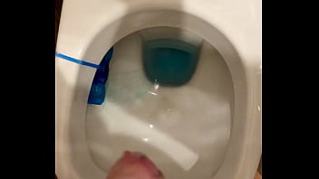 Preview 4 of Feti Mom - Huge cumshot
