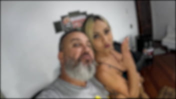 Preview 1 of 8 Yers Xxx Video Hd - A atriz de hoje nessa casa &eacute_ Evy Kethlyn que correu do brinquedo mostro