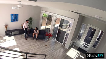 Preview 1 of Phim Vlxx Pha Trinh Ra Mau - Nanny Let&#039_s Boss Borrow Her Fuck Hole After Getting Caught Playing With Her Toys