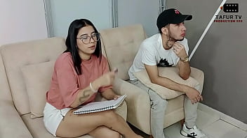 Preview 2 of Maxx Www - Voy a cita con la cachonda psicologa y me sorprende seduciendome y dandome una gran follada - cum in mouth parte 1