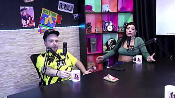 Preview 1 of Zaida Cruz - Ela queria dar a buceta pra qualquer um no estacionamento,  mas foi fodida por um mendigo - Monica Lima Official