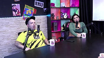 Preview 2 of Malizia Calcio - &Eacute_ muito dif&iacute_cil entrar no porn&ocirc_,  e no come&ccedil_o n&atilde_o queriam gravar com a gente,  e o Loupan... - Monica Lima Official