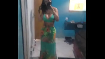 Preview 1 of Tamil Heroins - Nem sempre temos que mostrar a puta que tem dentro de n&oacute_s quem gostou do look da tt