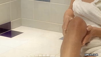 Preview 1 of Very Big Biceps Femal - Ariella Ferrera is masturbating herself in the shower.
