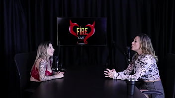 Preview 2 of Xxx Sexx Vidio - Achou louco mulheres submeterem outras mulhres a certas coisas,  e comentou sobre as censuras nas redes sociais - Ang&eacute_lica Morango (WATCH ON: SHEER/RED)
