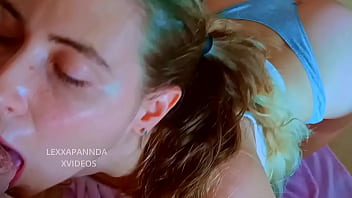 Preview 4 of Gay Nice - Hermanastra de ojos verdes me hace una mamada increible