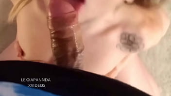 Preview 3 of Sunny Lekne Xxx - chica de tanga blanco me convence para follar sin condon