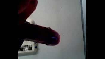 Preview 1 of Girls Masturbating In The Mud - El mu&ntilde_eco est&aacute_ trabajando